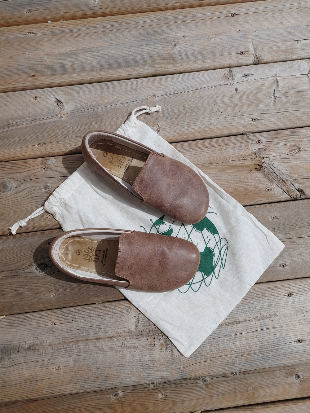 Brown Leather Slip-On Grounding Loafers